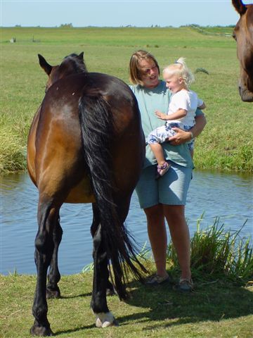 Vanja met edith en Evelien.